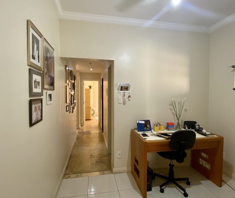 22B0057C-3368-4E17-91ED-E37435AB91A0_1_105_c