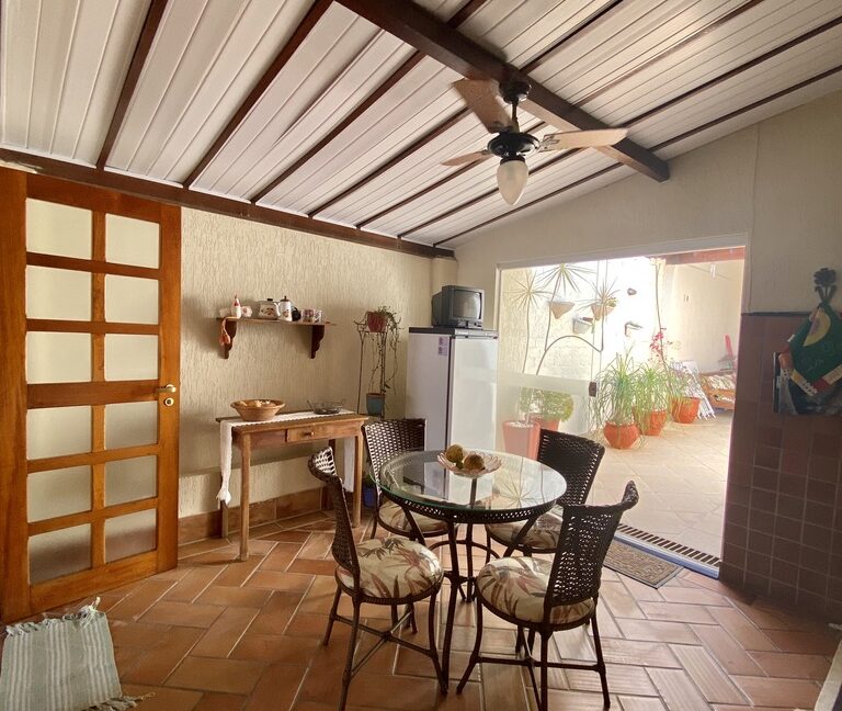 4621C50E-046F-4C16-A951-72FCBAF54B0D_1_105_c