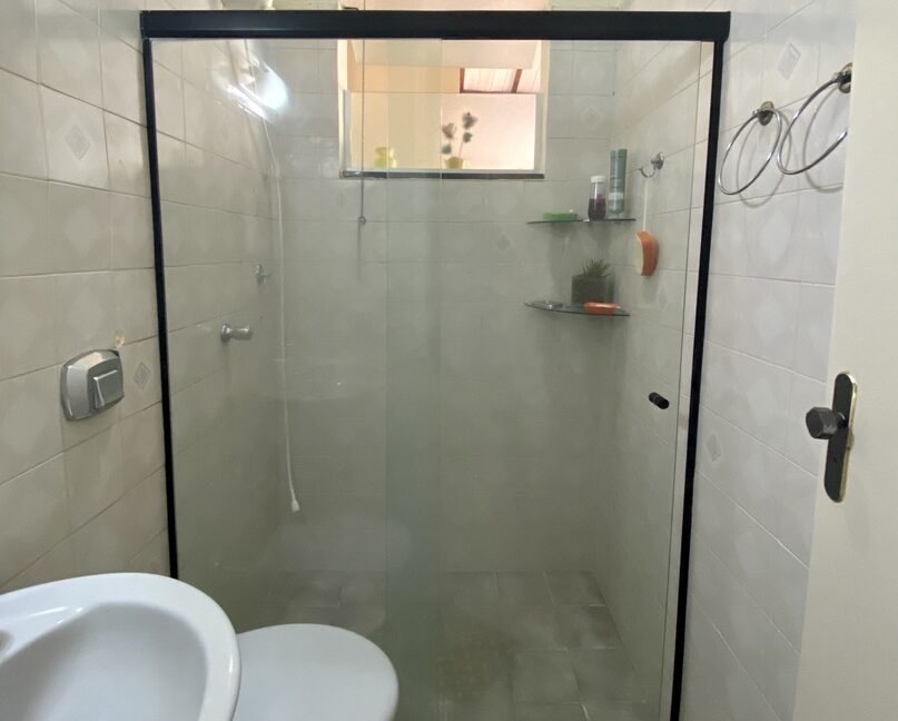 C0C94011-9FCB-445D-8EB3-0D3F1CBEB223_1_105_c