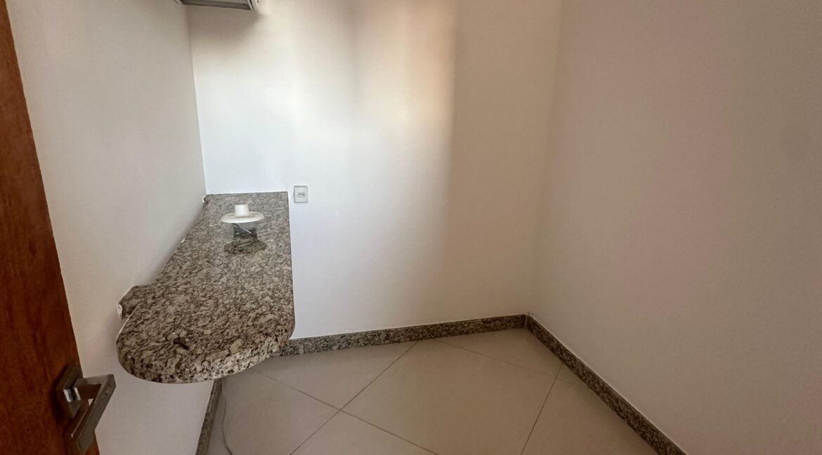 WhatsApp Image 2024-04-30 at 17.41.36 (1)