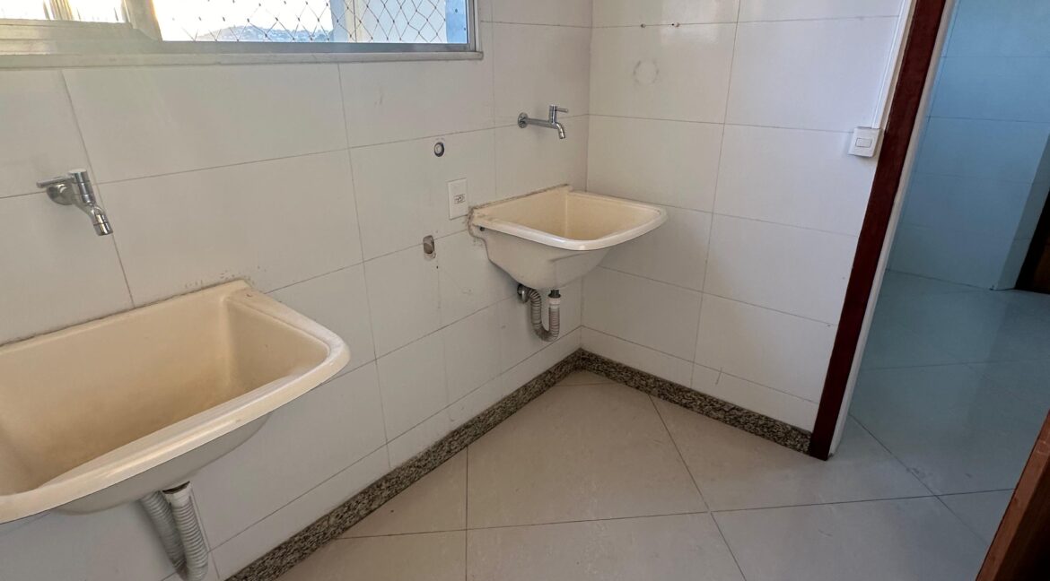 WhatsApp Image 2024-04-30 at 17.41.38 (1)