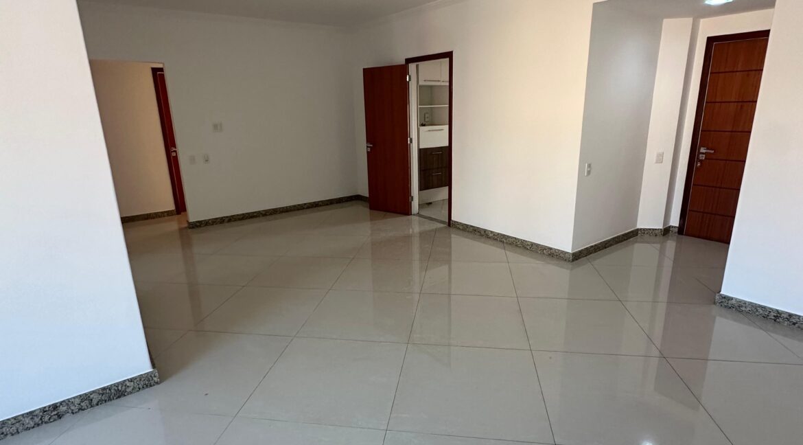 WhatsApp Image 2024-04-30 at 17.41.50