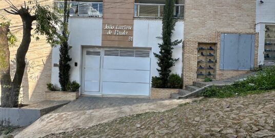 COBERTURA COM 04 QUARTOS NO CENTRO