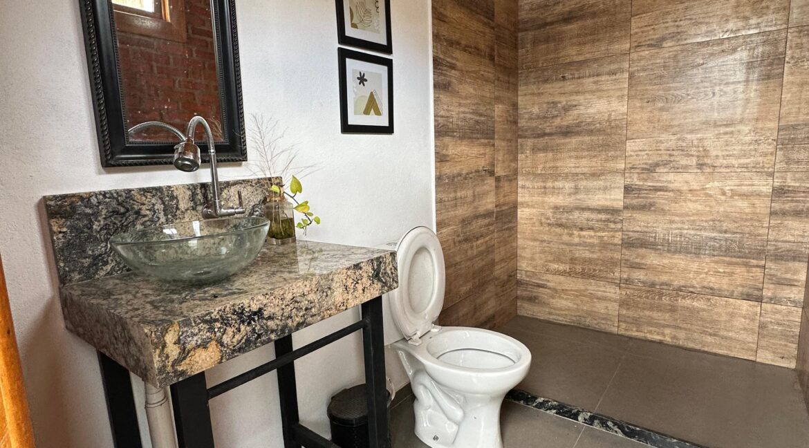 WhatsApp Image 2025-02-04 at 17.01.37