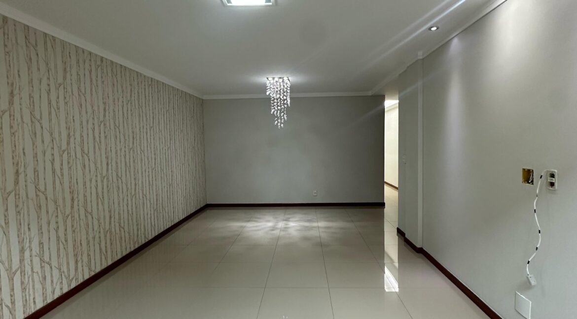 WhatsApp Image 2025-02-19 at 15.14.36