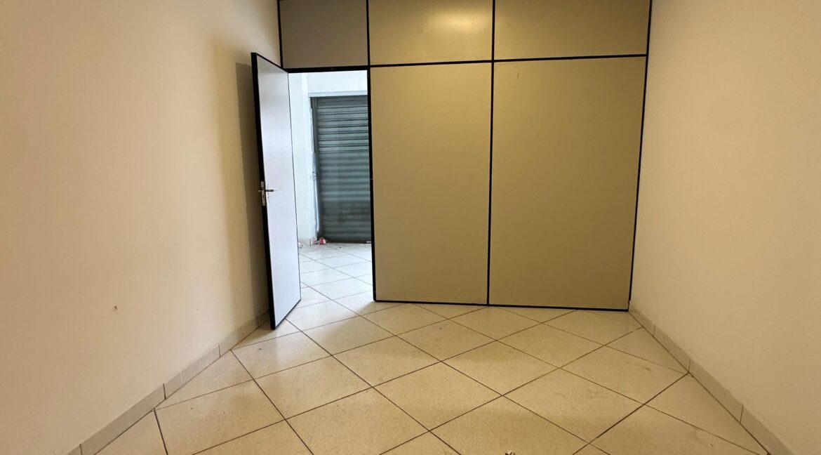 WhatsApp Image 2025-09-15 at 15.56.35