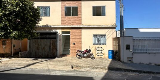 APARTAMENTO COM 02 QUARTOS E FINO ACABAMENTO NO PORTO BELO