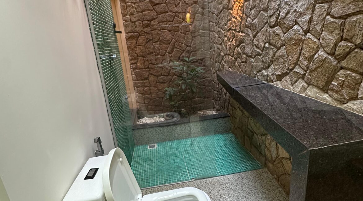 WhatsApp Image 2025-08-25 at 15.34.32 (1)