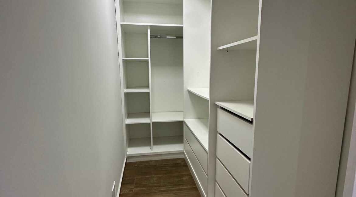 WhatsApp Image 2025-08-25 at 15.34.36 (1)