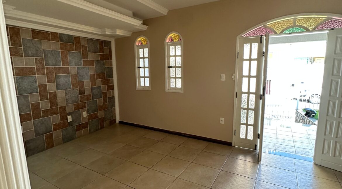 WhatsApp Image 2025-08-25 at 15.34.36