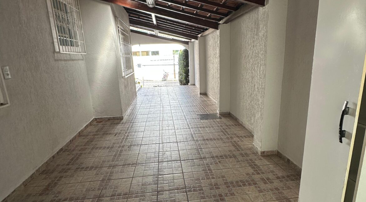 WhatsApp Image 2025-08-25 at 15.35.27