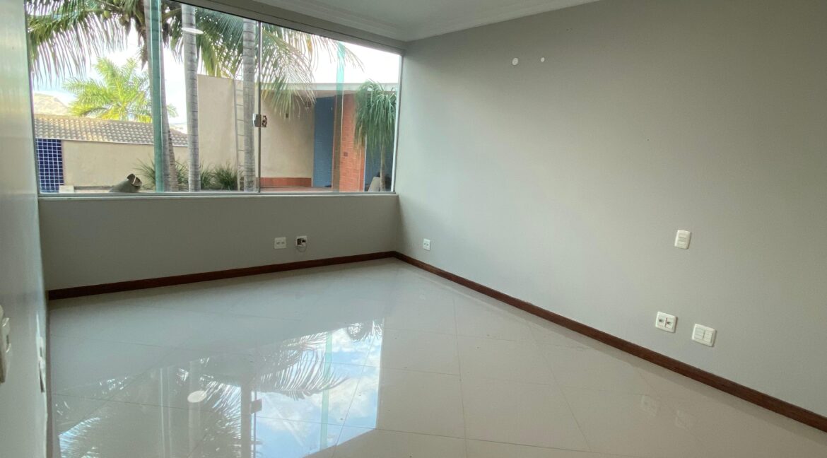 WhatsApp Image 2025-09-02 at 16.57.16 (1)