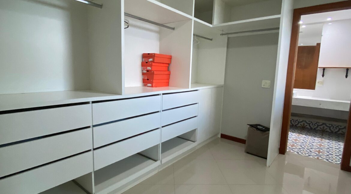 WhatsApp Image 2025-09-02 at 16.57.22