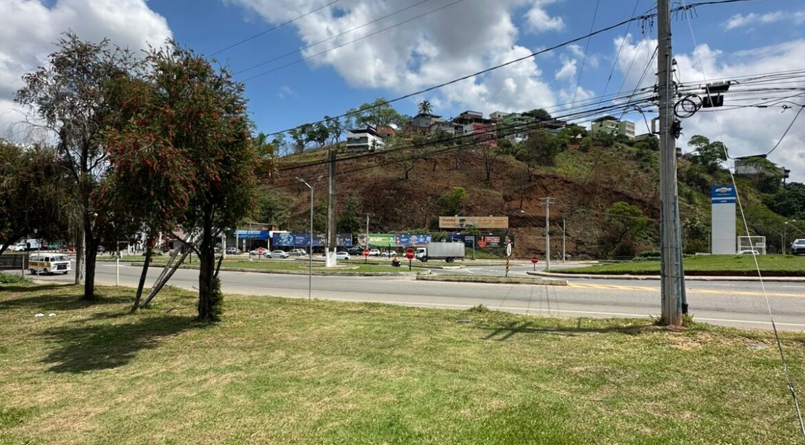 WhatsApp Image 2025-10-15 at 11.10.21