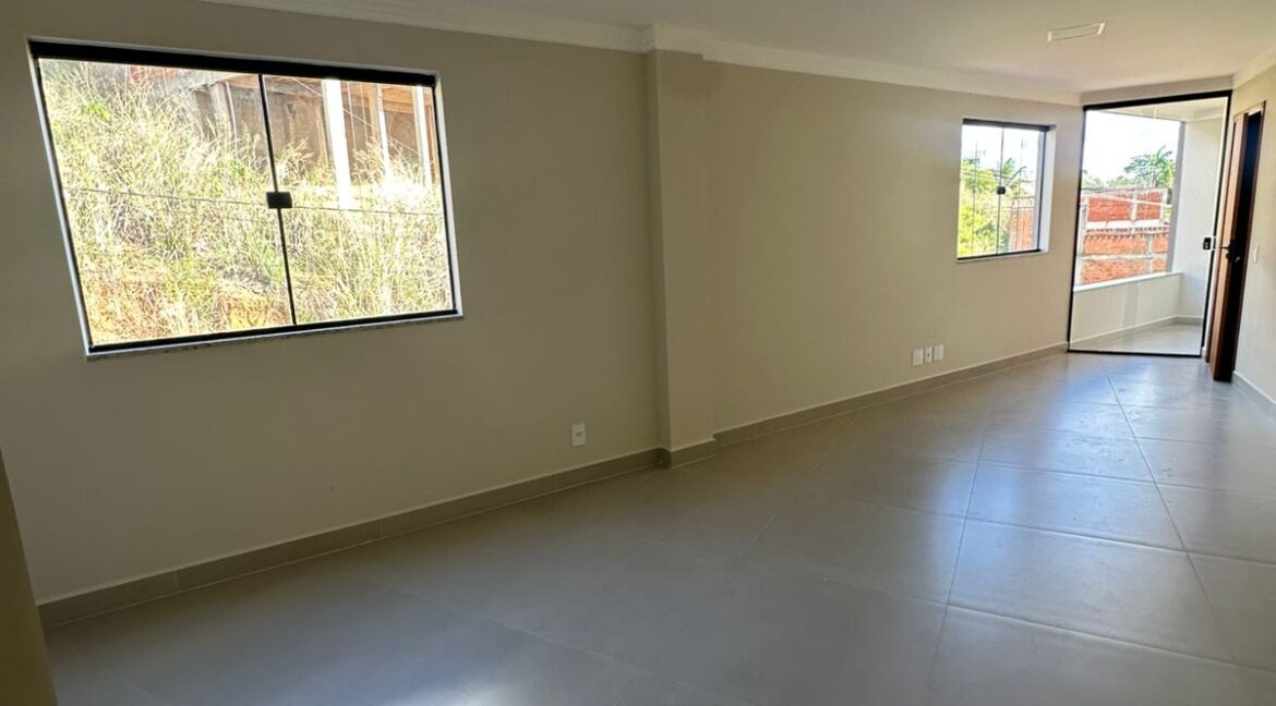 WhatsApp Image 2025-10-22 at 17.40.12