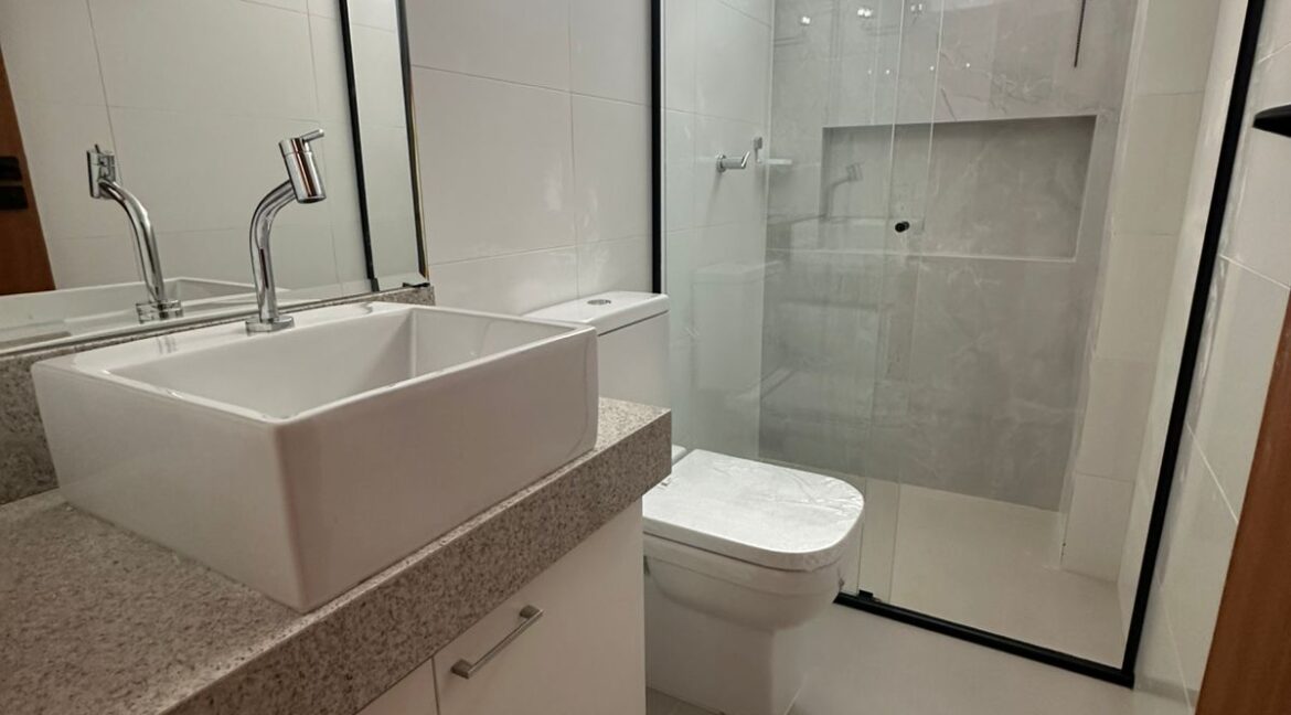 WhatsApp Image 2025-10-22 at 17.40.14 (4)