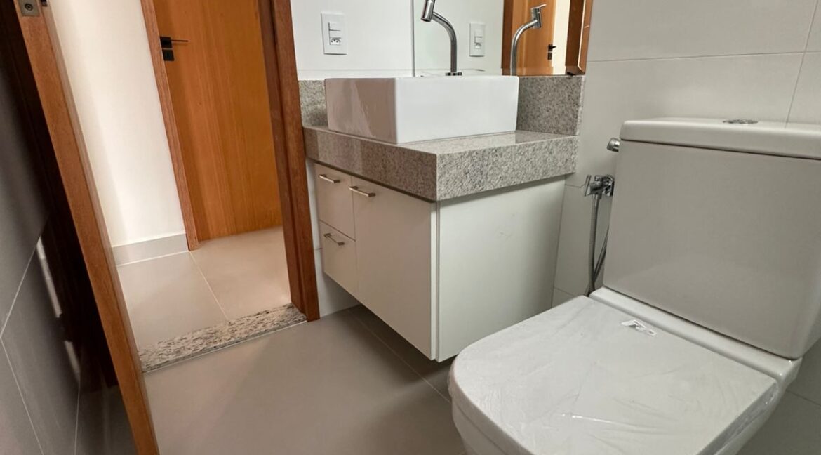 WhatsApp Image 2025-10-22 at 17.40.15