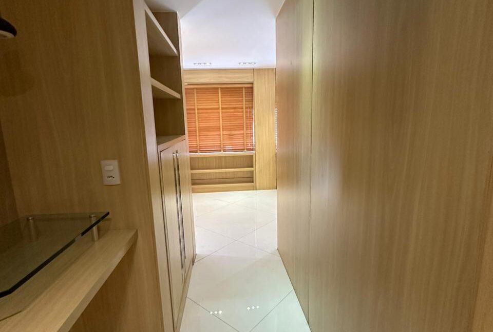 WhatsApp Image 2025-11-27 at 09.47.43 (2)