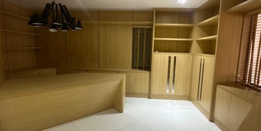 COMERCIAL NA PRAÇA SÃO PAULO