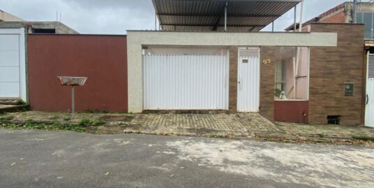 CASA SEMI MOBILIADA, COM PISCINA E ÁREA GOURMET NO JOÃO VI