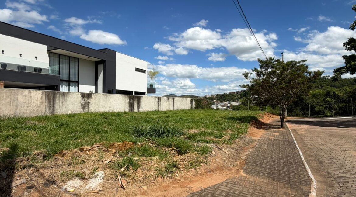 WhatsApp Image 2025-11-27 at 10.48.38 (2)