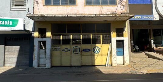 GALPÃO COM 490 M² NA BARRA
