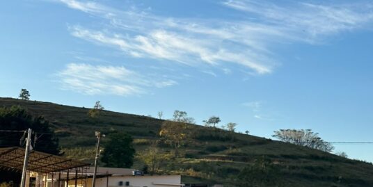 SÍTIO COM 95  MIL METROS QUADRADOS NA CASA DE TÁBUA
