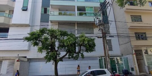COBERTURA TRIPLEX COM 04 QUARTOS E 02 VAGAS DE GARAGEM NO CENTRO