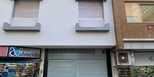 LOJA COM 54 M² NO CENTRO